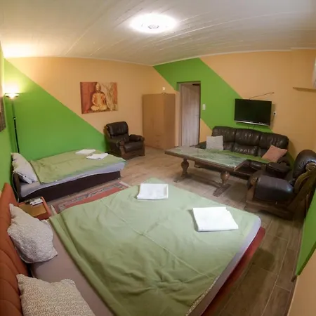 Mueller's 2 * Шиофок