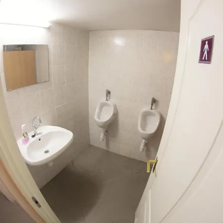 شقة Mueller's 2 *